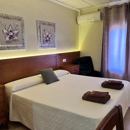 Hotel Don Juan Puente de Génave Eksteriør billede
