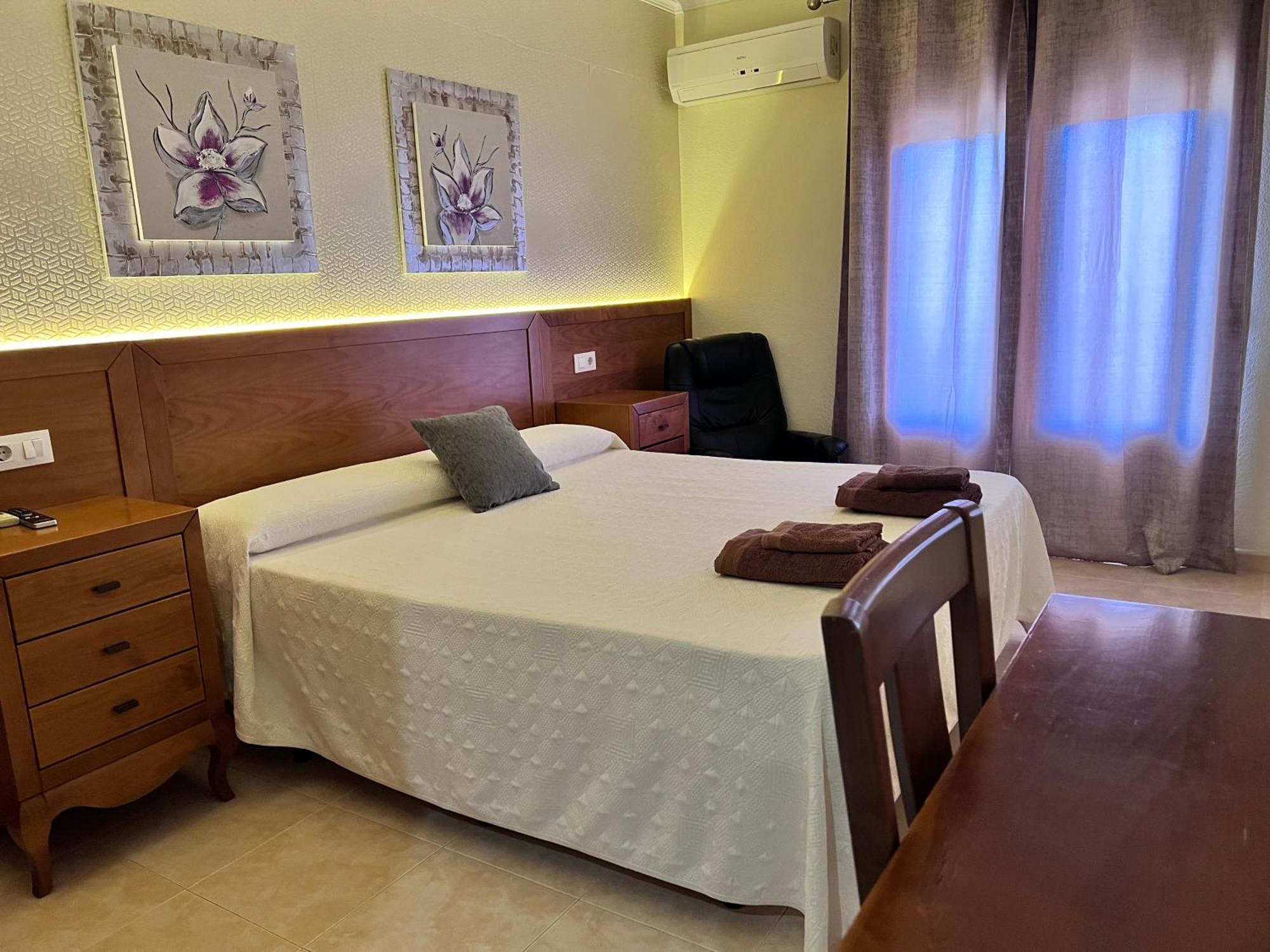Hotel Don Juan Puente de Génave Eksteriør billede