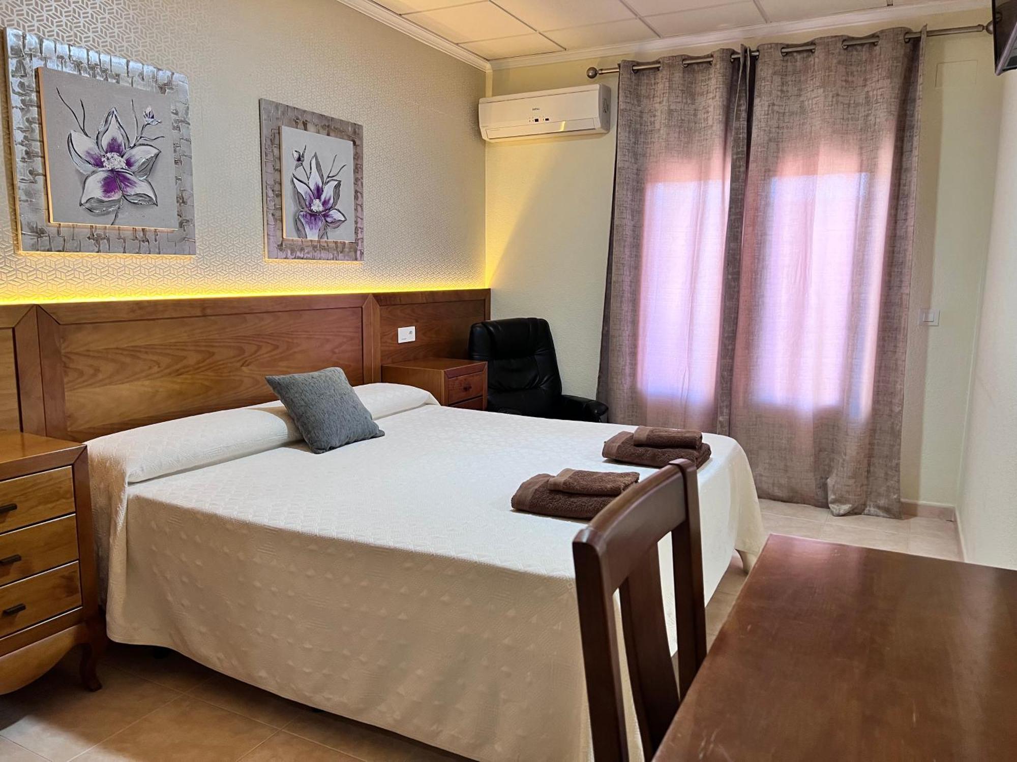 Hotel Don Juan Puente de Génave Eksteriør billede