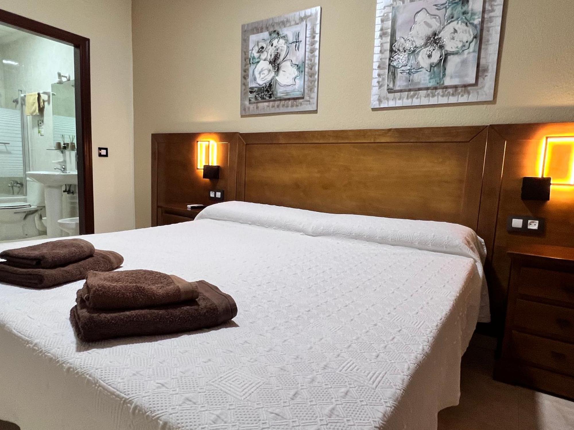 Hotel Don Juan Puente de Génave Eksteriør billede