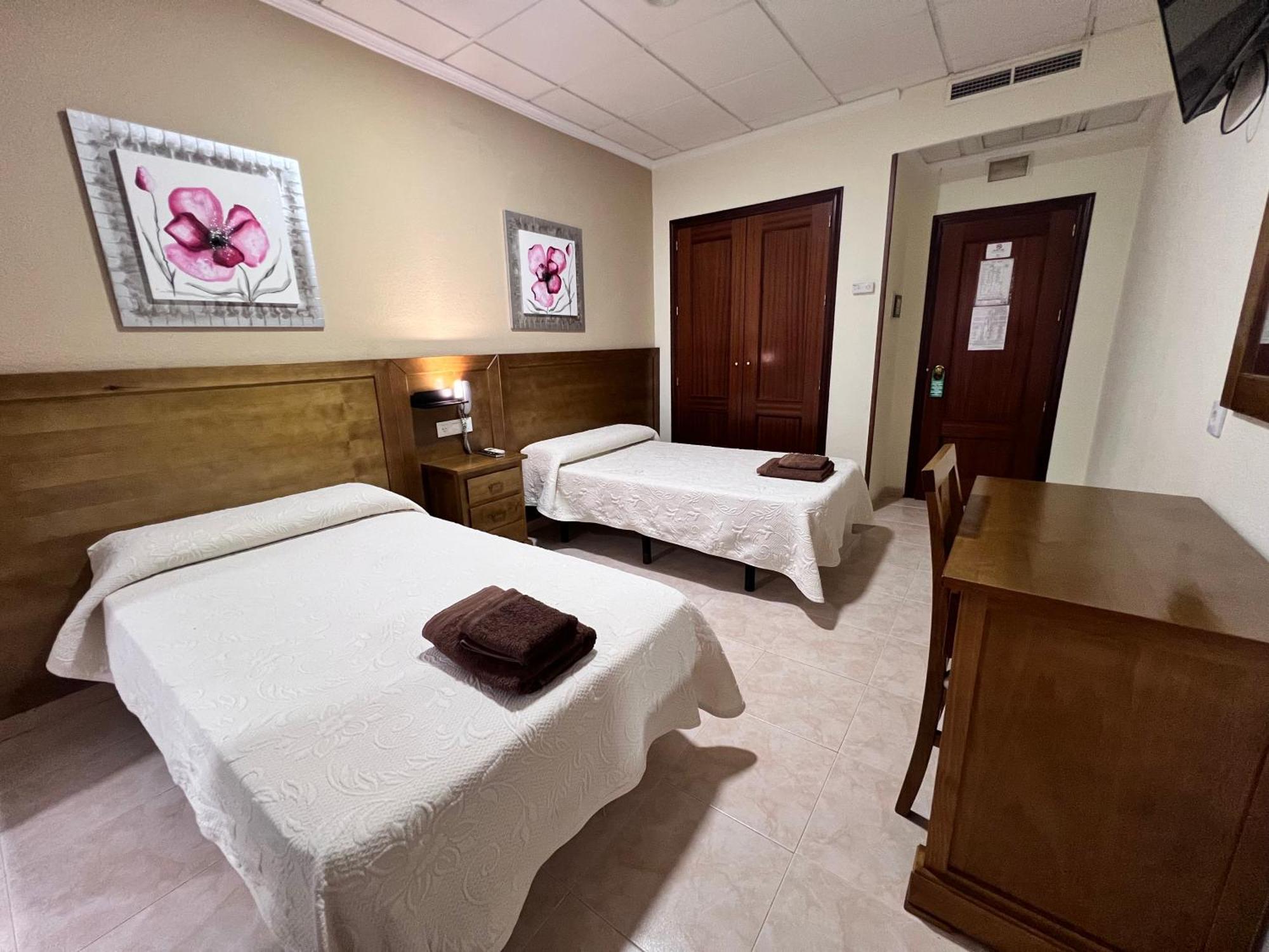 Hotel Don Juan Puente de Génave Eksteriør billede