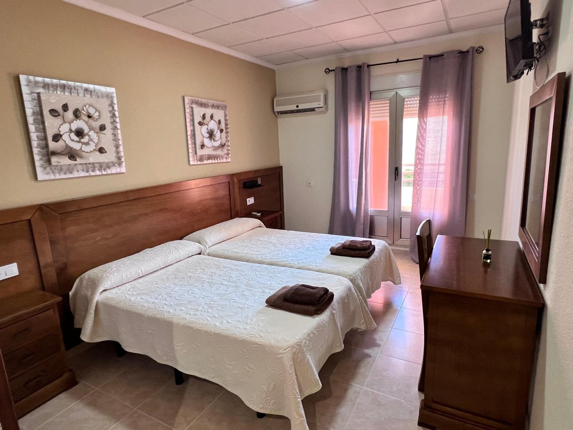 Hotel Don Juan Puente de Génave Eksteriør billede